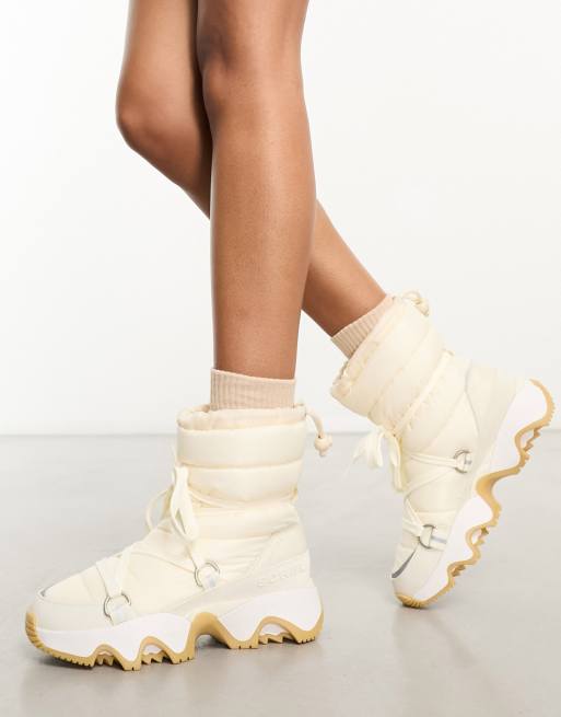 Columbia Moritza Shield snow boots in off white