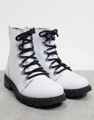 sorel white