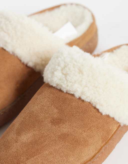 Sorel Nakiska sherpa lined slipper in tan , 3 of 4