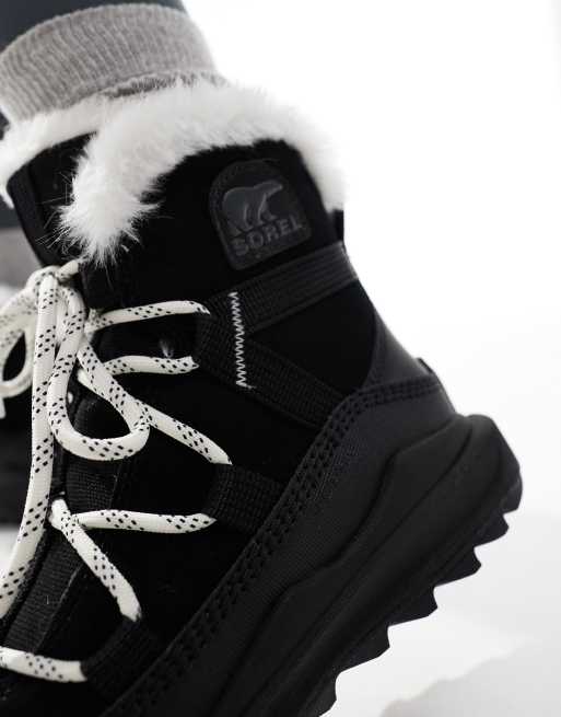 Sorel ONA RMX Glacy Plus WP Scarponcini da neve impermeabili scamosciati con interno in pile colore nero e sale marino ASOS