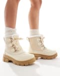 [Sorel] Sorel Torino V waterproof fleece lined faux fur leather snow boots in honey white and sea salt 37 WHITE