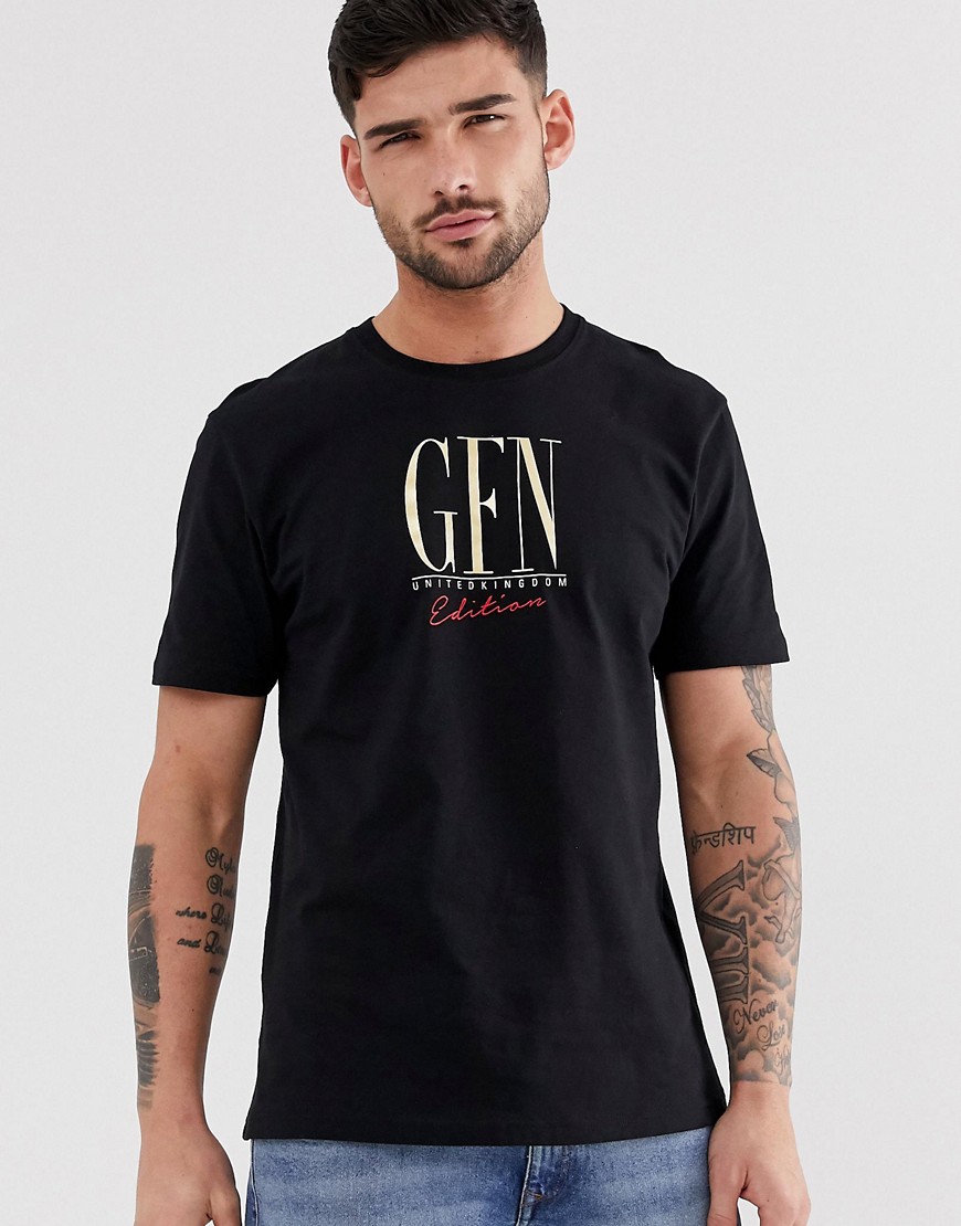 Sort T-shirt med guldfarvet logo fra Good For Nothing