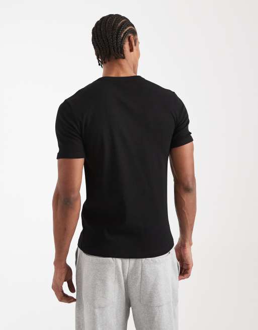 Sort tætsiddende ribstrikket t-shirt fra New Look, 3 af 5