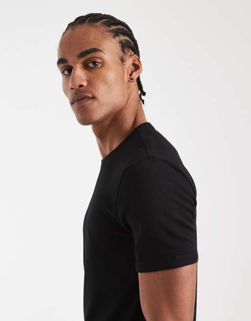 Sort tætsiddende ribstrikket t-shirt fra New Look, 4 af 5