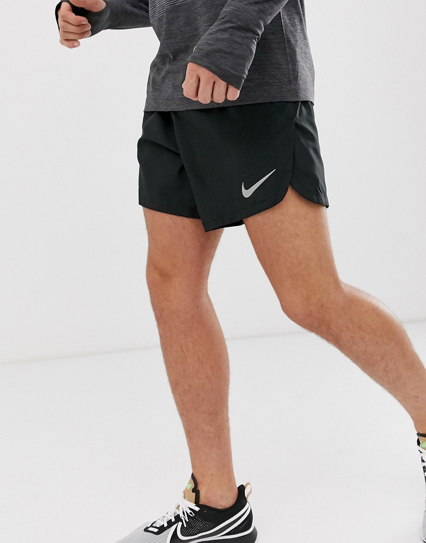 Sorte 5-tommers shorts fra Nike Running Fast