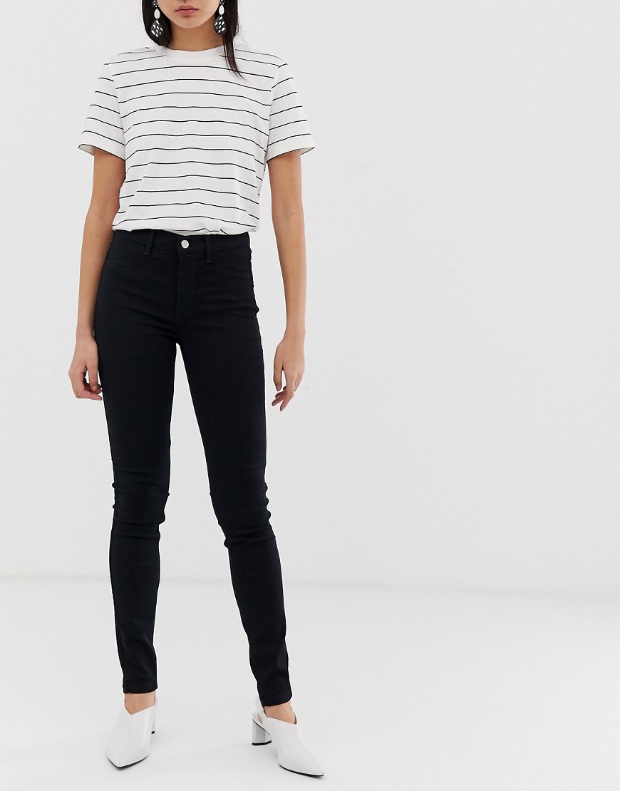 Sorte clean skinny jeans fra Selected femme