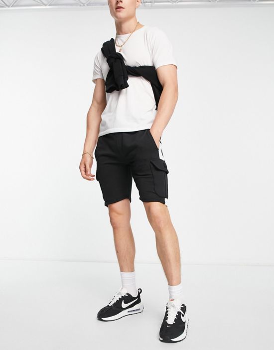 https://images.asos-media.com/products/soul-star-cargo-panel-jersey-shorts-in-black/201835973-2?$n_550w$&wid=550&fit=constrain