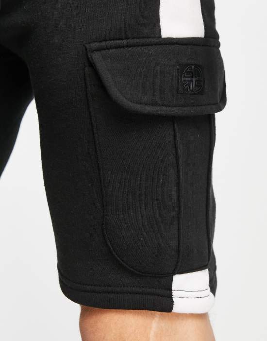 https://images.asos-media.com/products/soul-star-cargo-panel-jersey-shorts-in-black/201835973-3?$n_550w$&wid=550&fit=constrain