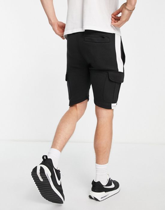 https://images.asos-media.com/products/soul-star-cargo-panel-jersey-shorts-in-black/201835973-4?$n_550w$&wid=550&fit=constrain