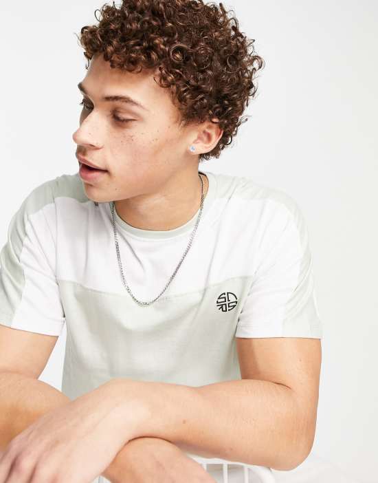 https://images.asos-media.com/products/soul-star-color-block-logo-t-shirt-in-sea-foam-green/201835699-2?$n_550w$&wid=550&fit=constrain