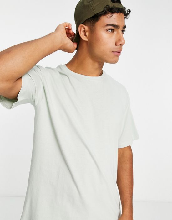 https://images.asos-media.com/products/soul-star-oversized-t-shirt-in-sea-foam-green/201836042-1-green?$n_550w$&wid=550&fit=constrain