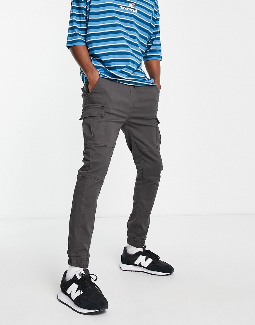 Soul Star Skinny Cuffed Ankle Cargo Pants In Charcoal-gray