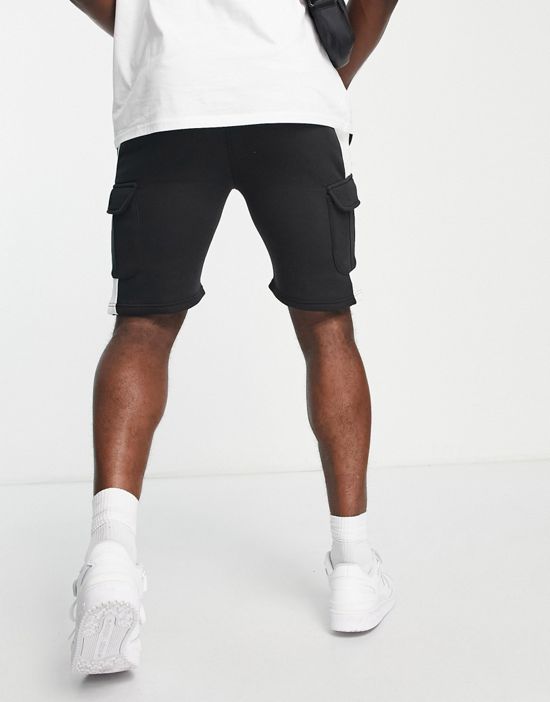https://images.asos-media.com/products/soul-star-tall-cargo-panel-jersey-shorts-in-black/201903316-2?$n_550w$&wid=550&fit=constrain