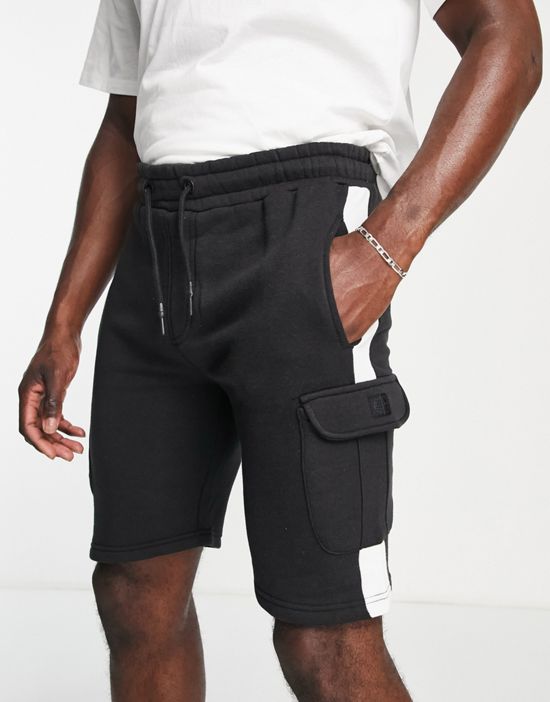 https://images.asos-media.com/products/soul-star-tall-cargo-panel-jersey-shorts-in-black/201903316-3?$n_550w$&wid=550&fit=constrain