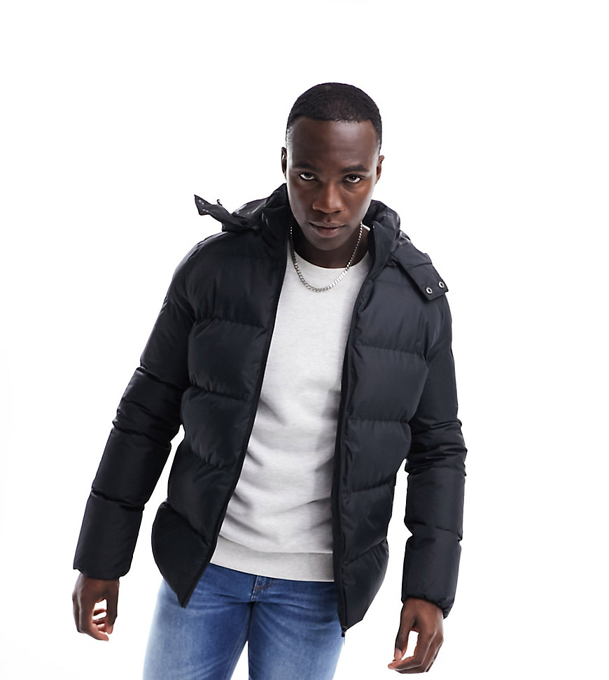 Tall puffer jacket with hood in black