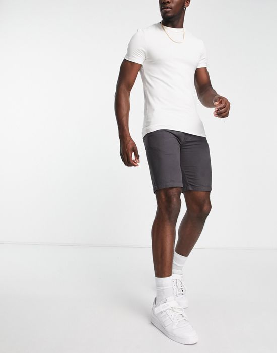 https://images.asos-media.com/products/soul-star-tall-slim-fit-chino-shorts-in-charcoal/201903568-4?$n_550w$&wid=550&fit=constrain
