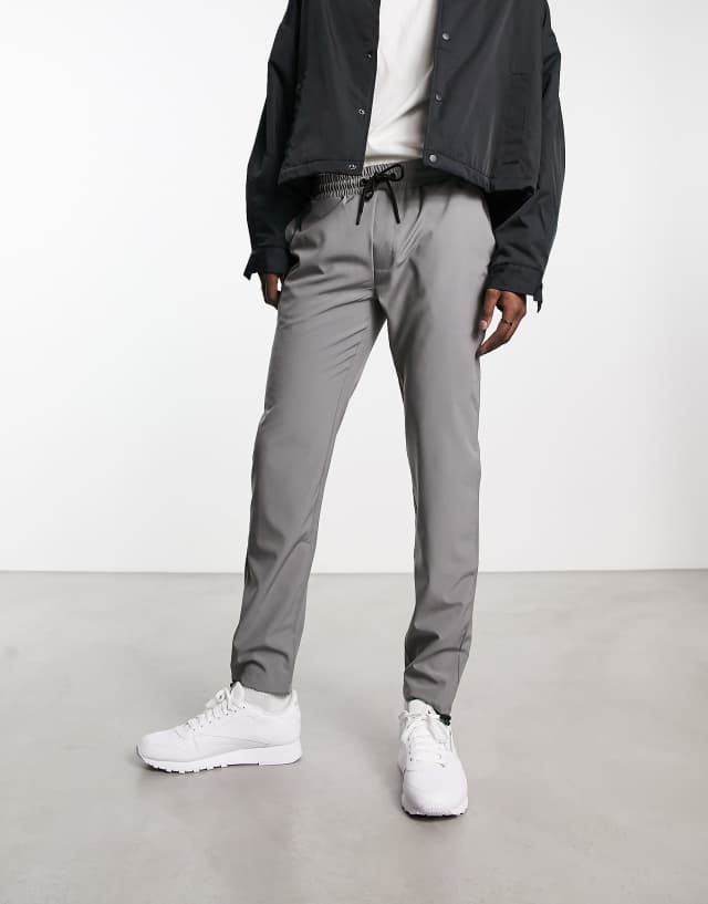 Soulstar skinny fit woven sweatpants in gray