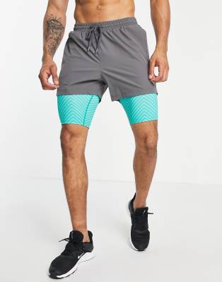 South Beach 2-in-1 shorts in grey and green