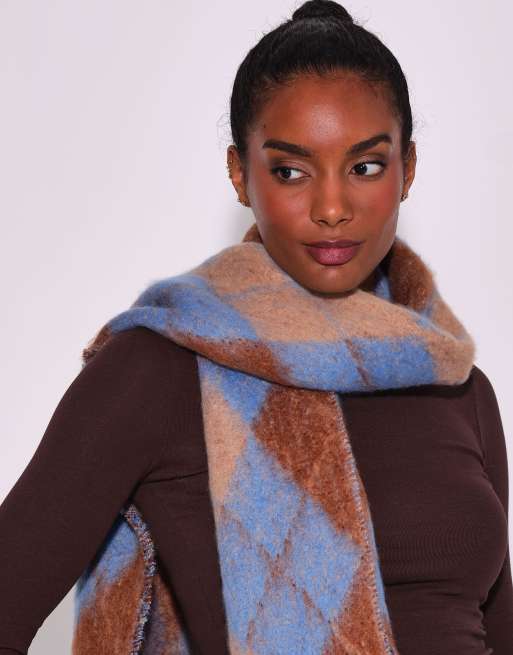 South Beach Argyle scarf in blue, 2 of 7