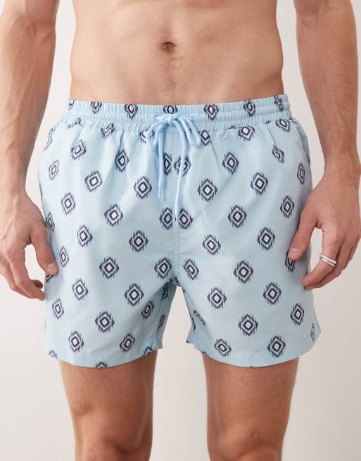 South Beach – Badeshorts in Hellblau mit rautenförmigem, geometrischem Muster, 4 von 5