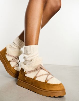borg mini snow boots in cream and tan-Brown