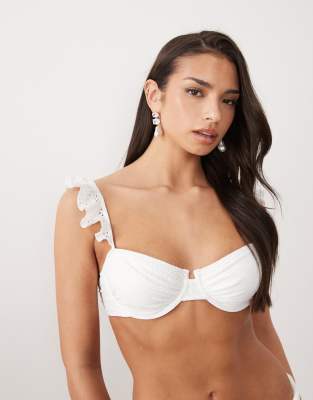 South Beach broderie underwire bikini top in white white 6190₽