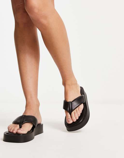 South Beach Black Leather-Look Chunky Flip Flops