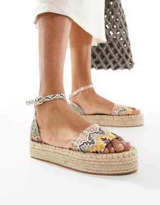 South Beach crochet flatform espadrille in Natural-Blue