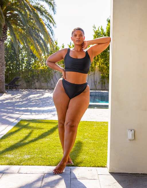 South Beach Curve ft Leslie Sidora Exclusive mix & match crop bikini top in black , 3 of 4
