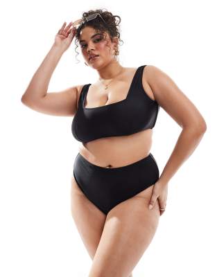 South Beach Curve - Schwarze Bikinihose mit hohem Bund und hohem Beinausschnitt