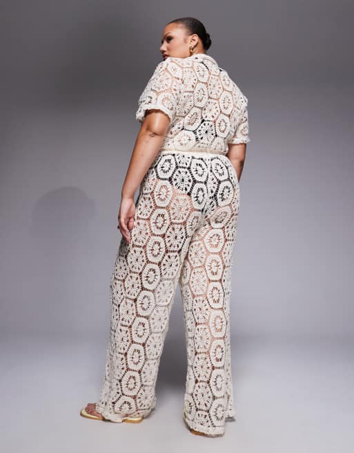 South Beach Curve wide leg crochet trouser in cream, 4 of 5