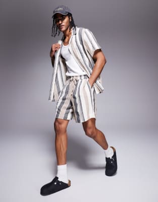 SOUTH BEACH DRAWSTRING TEXTURED BEACH SHORTS 