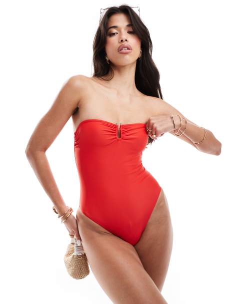 South Beach – Essentials – Czerwony strój kąpielowy z dekoltem bandeau i wstawką w kształcie litery U - view 1