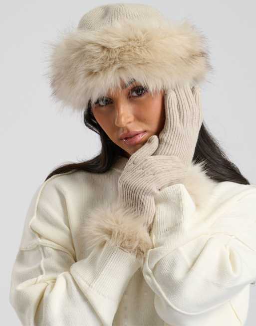 South Beach Faux fur hat and glove set in cream