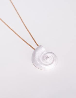 South Beach Faux Shell Pendant Necklace-gold