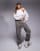 Thumbnail 1 van 5