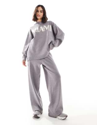 South Beach - Jogginghose in Grau mit weitem Bein
