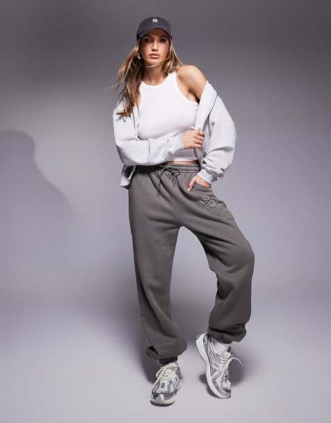 South Beach – Jogginghose in Khaki mit Bündchen - view 1