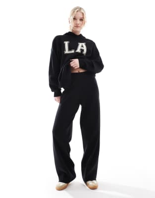 South Beach - Jogginghose in Schwarz mit weitem Bein