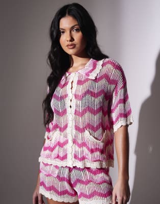 South Beach Chevron Crochet Short Sleeve Shirt In Pink