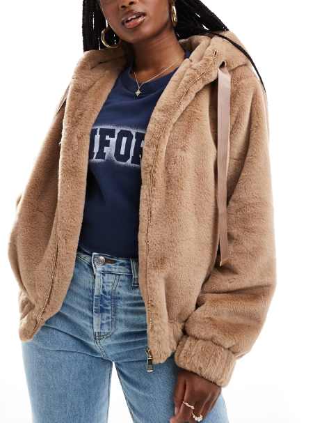 South Beach – Kunstpelz-Jacke in Beige mit Kapuze - view 1