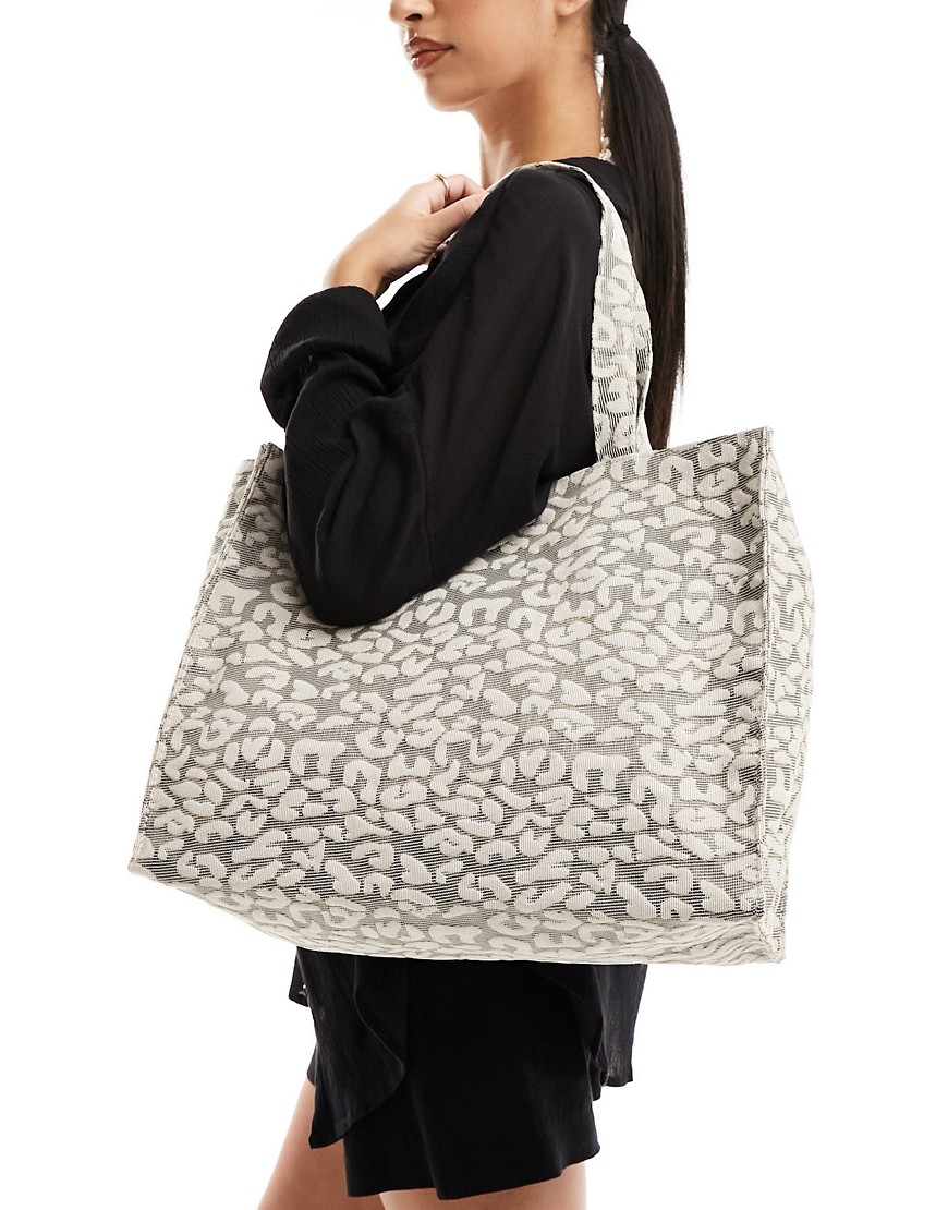 South Beach leopard jacquard shoulder tote bag-Grey