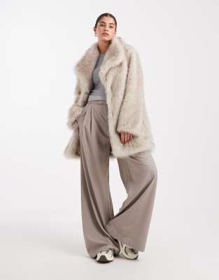 South Beach - Mittellange Jacke aus langflorigem meliertem Kunstpelz in Beige mit Kragen-Neutral