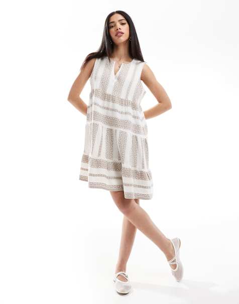 South Beach - Mouwloze mini jurk van jacquard met stroken in taupe - view 1