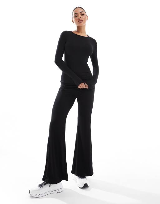 South Beach - Pantalon double épaisseur évasé en jersey côtelé à taille rabattue - Noir