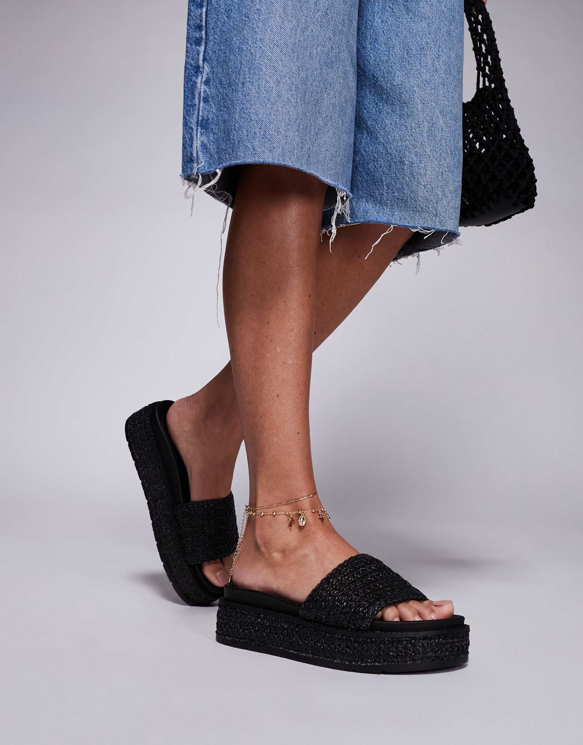 south beach platform sandal in black raffia