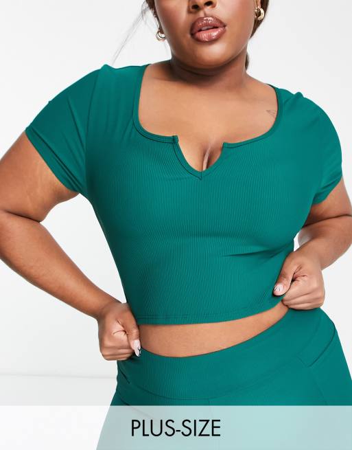 South Beach Plus cap sleeve crop top in forest green