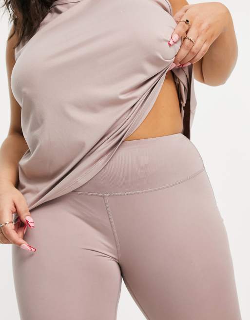 South Beach seamless sculpting leggings in dusty pink