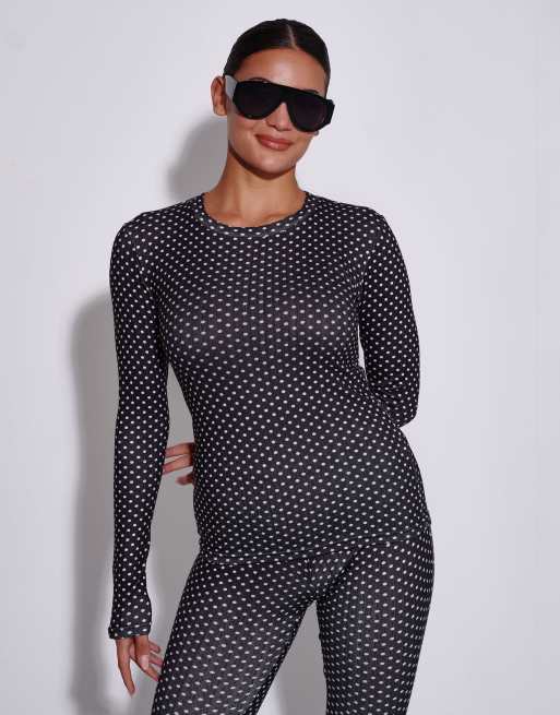 South Beach Polka dot double brushed pointelle thermal base layer set in black, 4 of 7