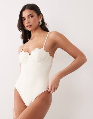 South Beach Scallop Underwire Swimsuit In White